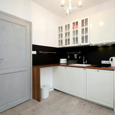 Elite - Old Town Apartment